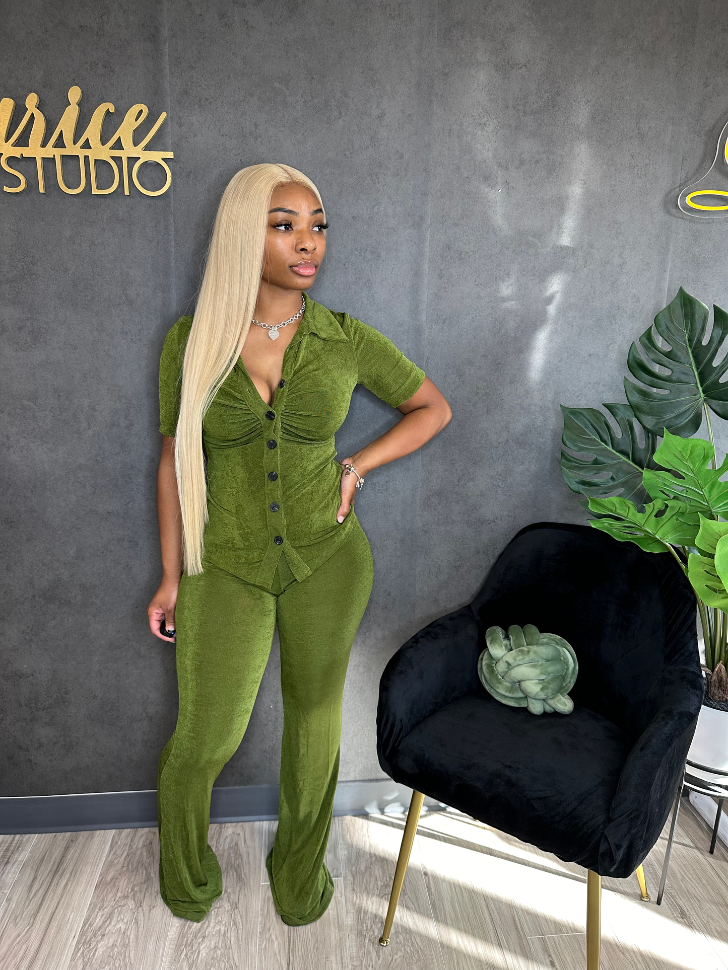 “WIFEY MATERIAL”OLIVE SET